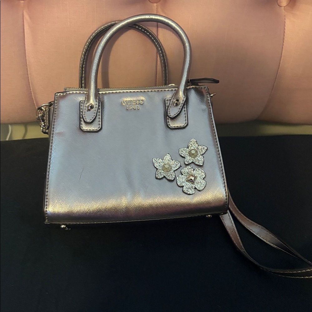 Guess Shimmering Purple crossbody Tote with Floral Embellishments nwt